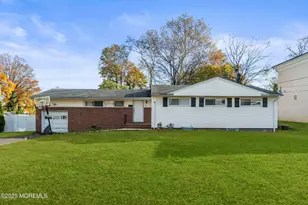 881 Red Oaks Dr, Long Branch, NJ 07740 - Photo 2