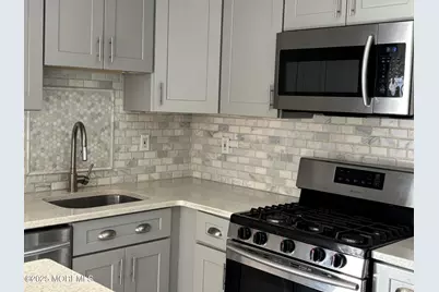 76 Briarwood Court, Howell Township, NJ 07731 - Photo 4