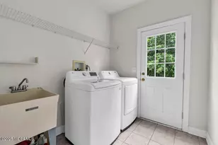 8 Connor Dr, Manalapan Township, NJ 07726 - Photo 48