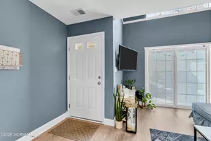 11 Madison Ct, Tinton Falls, NJ 07712 - Photo 4