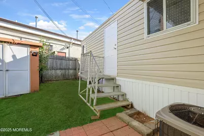 9 Avenue A, Hazlet Township, NJ 07734 - Photo 12