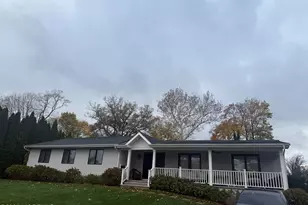 884 Red Oaks Dr, Long Branch, NJ 07740 - Photo 2