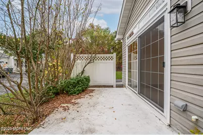 131 Greenlawns Drive, Lakewood, NJ 08701 - Photo 28