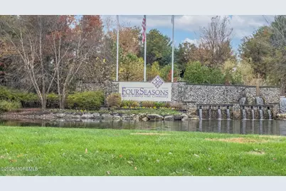 131 Greenlawns Drive, Lakewood, NJ 08701 - Photo 34