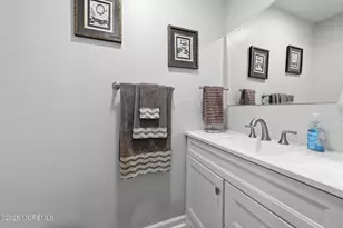 46 Parsler Pl, Fords, NJ 08863 - Photo 10