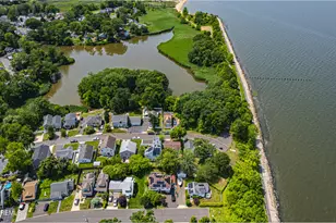 76 Woodland Dr, Keyport, NJ 07735 - Photo 4