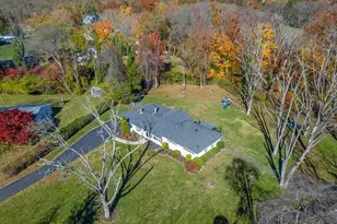 31 Branford Cir, Tinton Falls, NJ 07724 - Photo 2