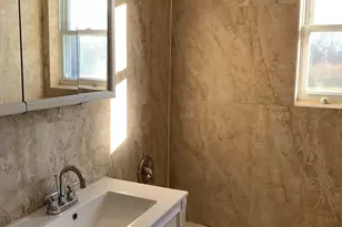 32 Manchester Ct, Freehold, NJ 07728 - Photo 8