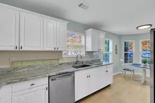 11 Saratoga Ct, Tinton Falls, NJ 07753 - Photo 8