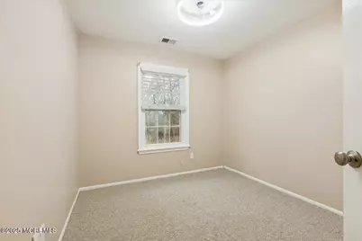 8 White Oak Court, Howell Township, NJ 07731 - Photo 16