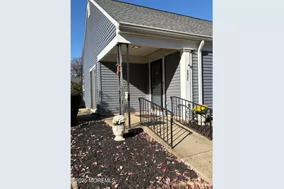 343 Narragansett Lane #343C, Monroe Township, NJ 08831 - Photo 2