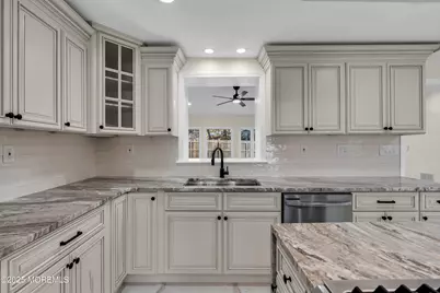 537 S Atlantic Avenue, Aberdeen Township, NJ 07747 - Photo 24