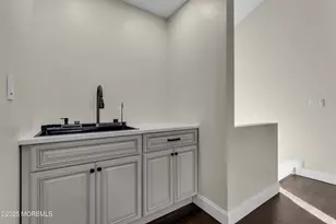 537 S Atlantic Ave, Aberdeen Township, NJ 07747 - Photo 74