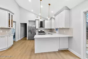 1024 W Farms Rd, Howell Township, NJ 07731 - Photo 8