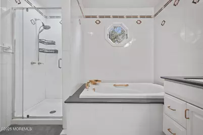 1 Weathervane Way, Marlboro Township, NJ 07746 - Photo 38