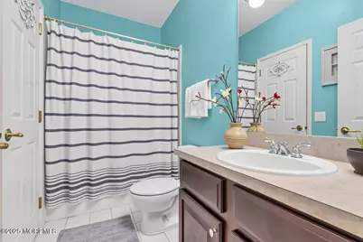 654 Saint Andrews Place, Manalapan Township, NJ 07726 - Photo 18
