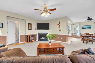 654 Saint Andrews Place, Manalapan Township, NJ 07726 - Photo 10