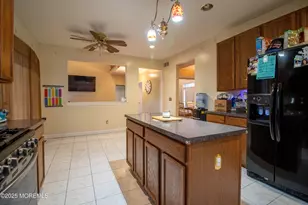 102 Erin Dr, Jackson, NJ 08527 - Photo 6