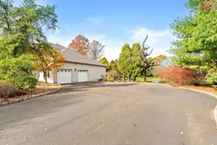 20 Yeger Dr, Allentown, NJ 08501 - Photo 2