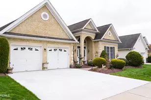 1 Belmont Ct, Freehold, NJ 07728 - Photo 8