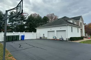 63 Jamestown Dr, Eatontown, NJ 07724 - Photo 2