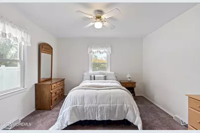 9 Monmouth Place, Keyport, NJ 07735 - Photo 16