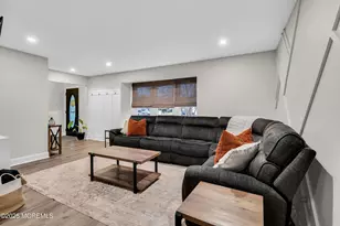 44 Cherry Tree Cir, Howell Township, NJ 07731 - Photo 4