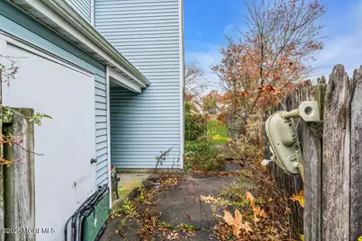 8 Jennings Court, Freehold, NJ 07728 - Photo 12