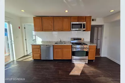 14 Cottage Place #A, Keansburg, NJ 07734 - Photo 8