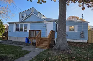 14 Cottage Pl, Keansburg, NJ 07734 - Photo 2