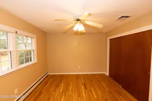 31 Southampton Rd, Toms River Township, NJ 08757 - Photo 8