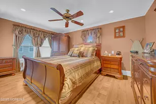 130 South St, Freehold, NJ 07728 - Photo 18