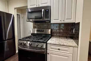 201 Forsythia Ln, Englishtown, NJ 07726 - Photo 4