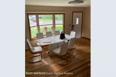 2 Lloyd Place, Oakhurst, NJ 07755 - Photo 4