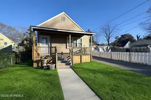 631 McKinley Ave, Toms River Township, NJ 08753 - Photo 2