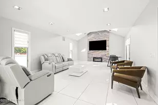 24 Valley Forge Rd, Eatontown, NJ 07724 - Photo 8