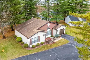 1 Linton Close, Freehold, NJ 07728 - Photo 6