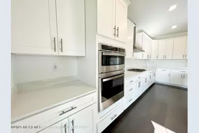 106 Woolley Court, Ocean, NJ 07755 - Photo 6