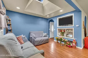 28 Lockwood Ave, Freehold, NJ 07728 - Photo 2