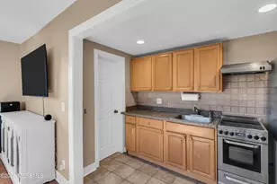 17 Leroy Pl, Red Bank, NJ 07701 - Photo 16