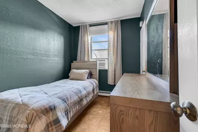 17 Leroy Place #2B, Red Bank, NJ 07701 - Photo 4