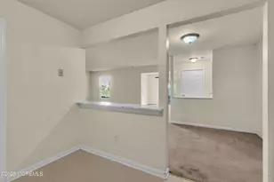 706 Zlotkin Cir, Freehold, NJ 07728 - Photo 10