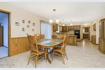 31 Devonshire Drive, Morganville, NJ 07751 - Photo 14