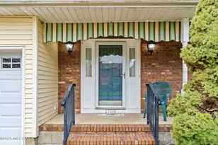 1709 Fanwood St, Oakhurst, NJ 07755 - Photo 6