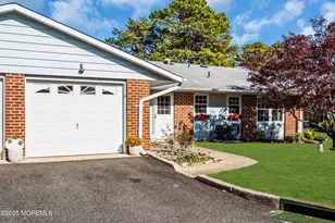 1126A Argyll Cir, Lakewood, NJ 08701 - Photo 2