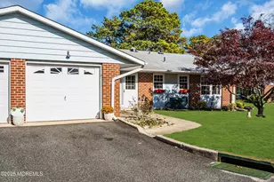 1126A Argyll Cir, Lakewood, NJ 08701 - Photo 4