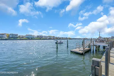 210 Roosevelt Avenue, Avon by the Sea, NJ 07717 - Photo 32
