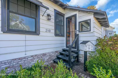 210 Roosevelt Avenue, Avon by the Sea, NJ 07717 - Photo 6