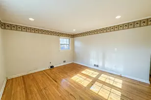 35 Woodland Dr, Middletown, NJ 07748 - Photo 24