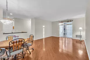 516 Sophee Ln, Lakewood, NJ 08701 - Photo 2